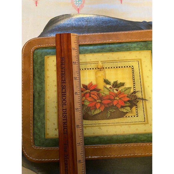 Vintage, Christmas / Holiday Trivet / Hot Pad with Candle / Poinsettia Design. - Picture 13 of 14